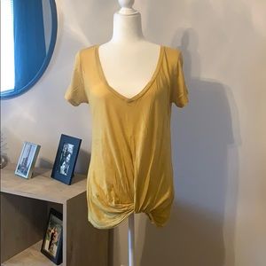 Express | Front Twist Tee